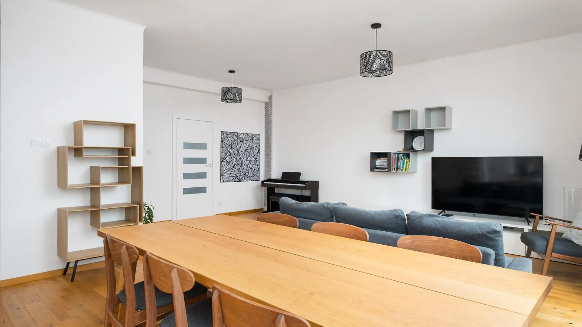 ורשה Plac Konstytucji Deluxe Apartment