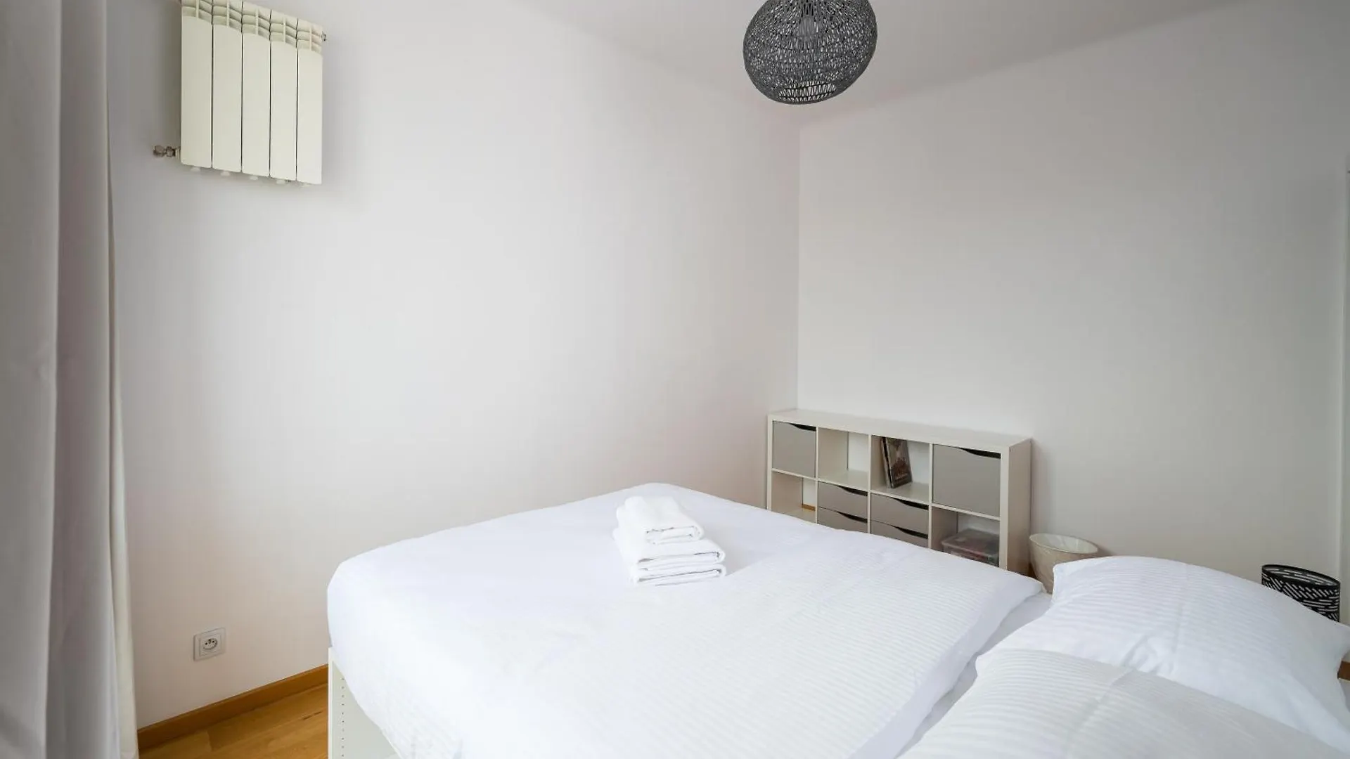 ורשה Plac Konstytucji Deluxe Apartment